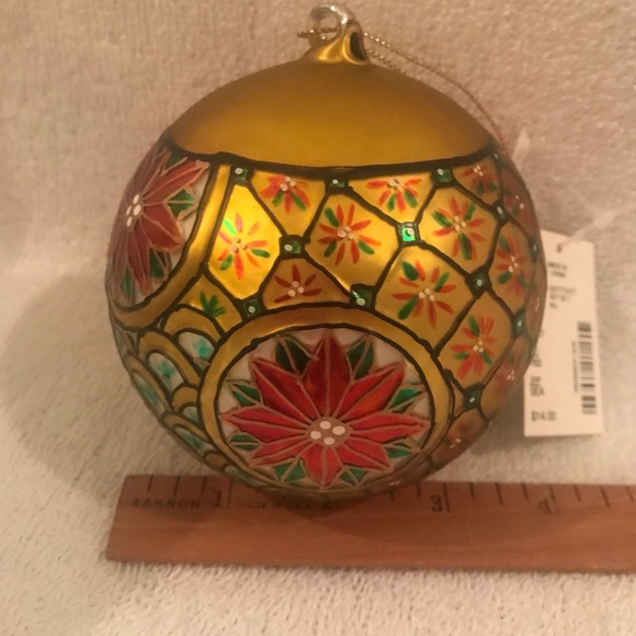 Dillards Large 3 1/4" Christmas Ornament Big Gold Ball Poinsettia Design Box - Picture 3 of 9